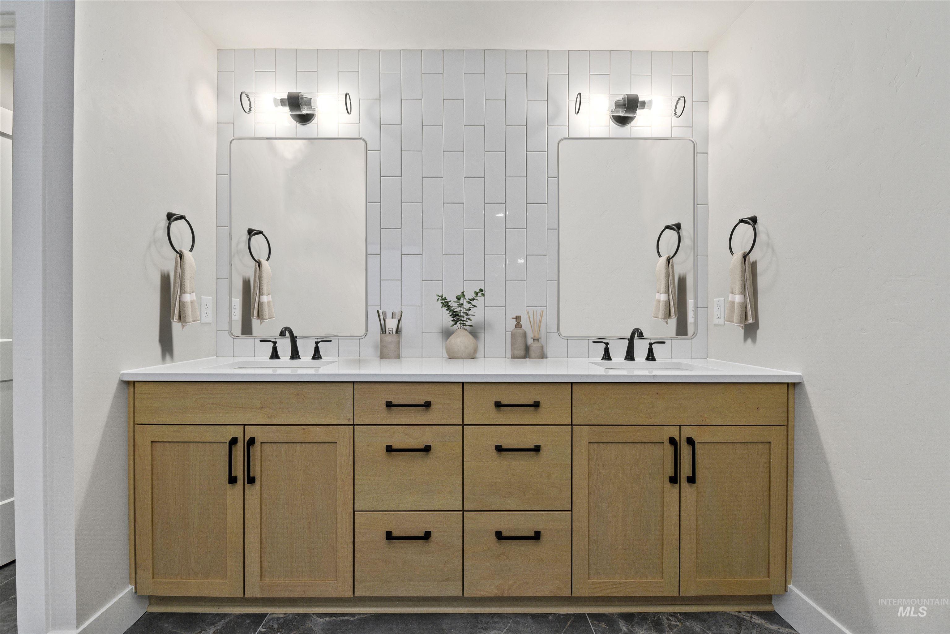 4087 S Ridge Edge Way Unit: Rouge