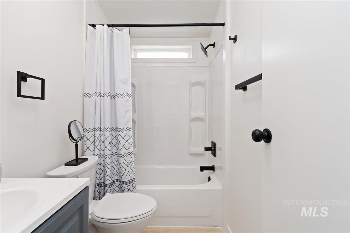 790 N Riviera Drive Unit: 7