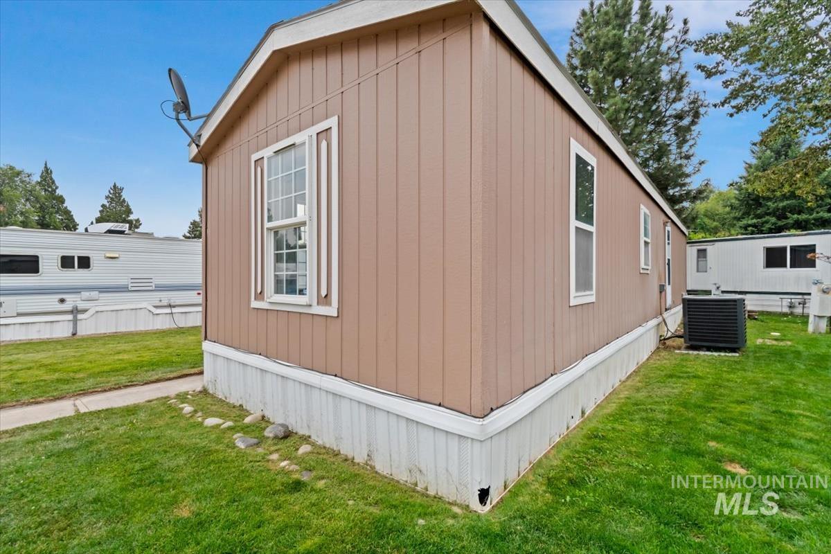 790 N Riviera Drive Unit: 7