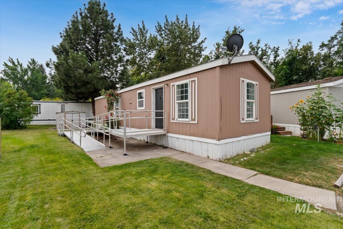790 N Riviera Drive Unit: 7