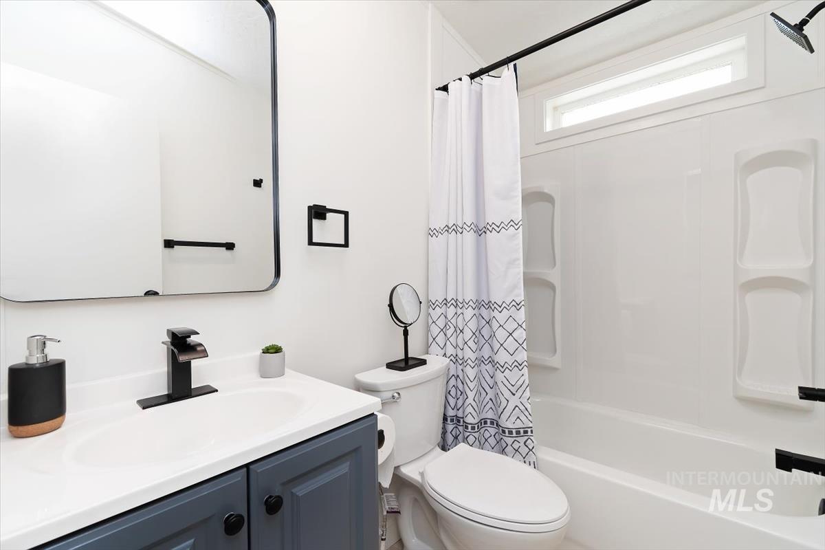 790 N Riviera Drive Unit: 7