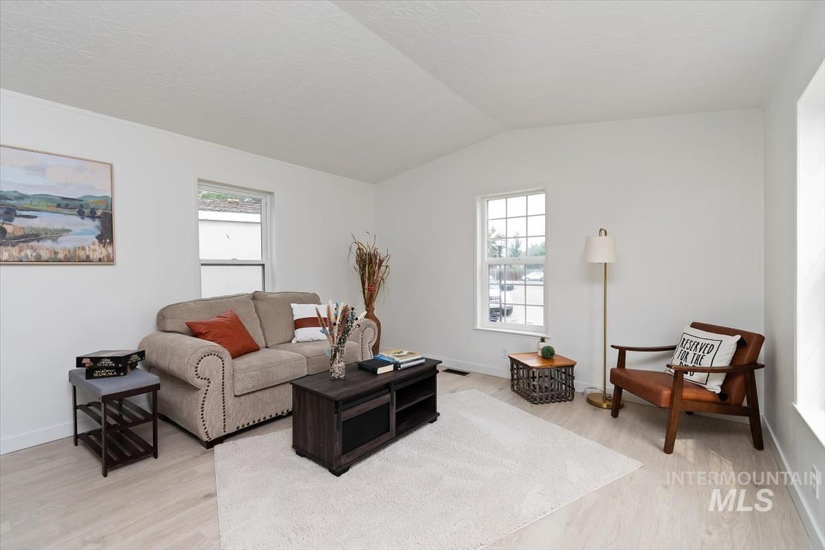 790 N Riviera Drive Unit: 7