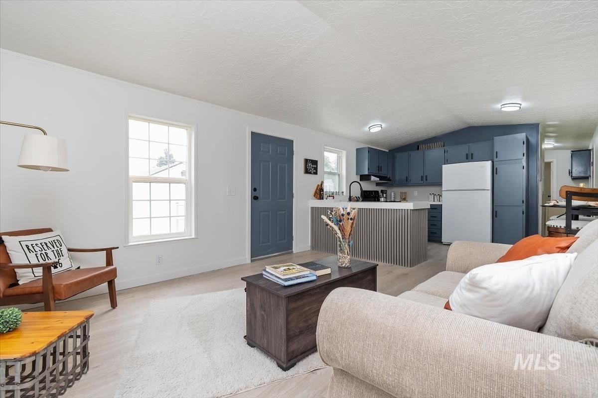 790 N Riviera Drive Unit: 7
