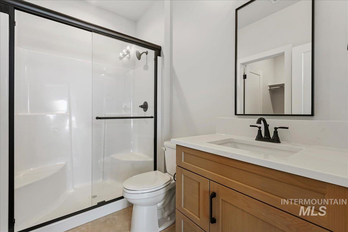 7715 W Flathead Lake St Unit: Alpine -6 Car