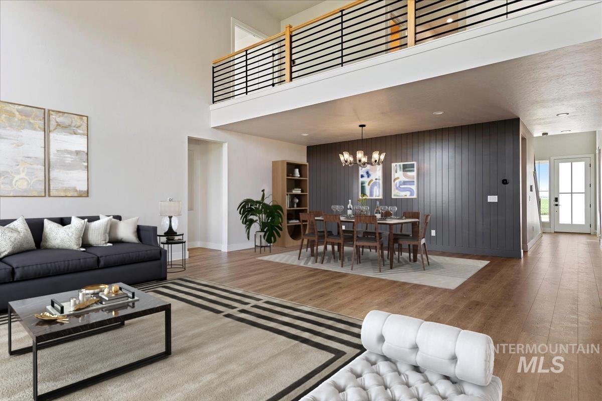 7715 W Flathead Lake St Unit: Alpine -6 Car
