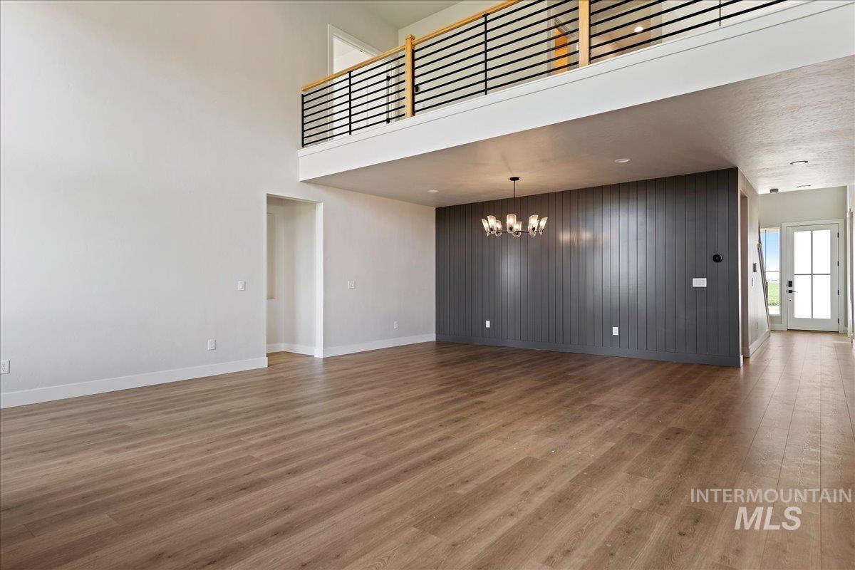7715 W Flathead Lake St Unit: Alpine -6 Car