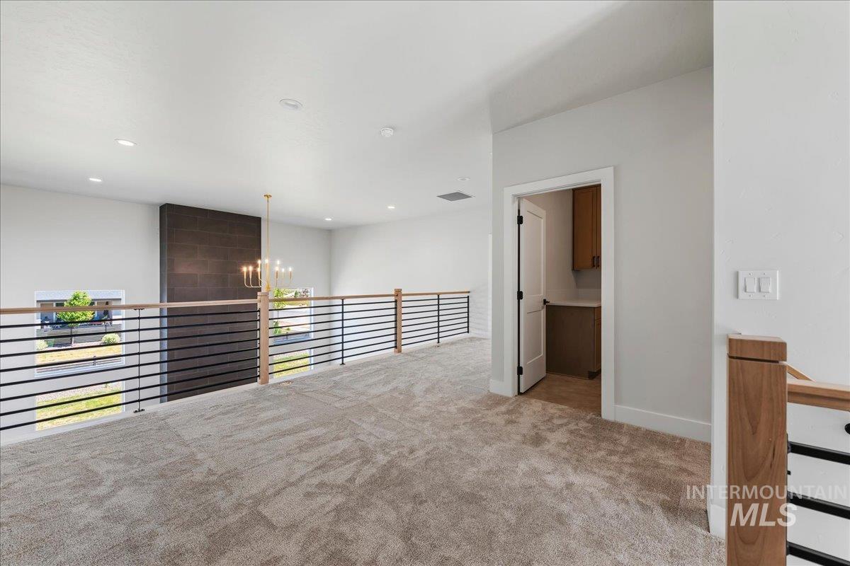 7715 W Flathead Lake St Unit: Alpine -6 Car
