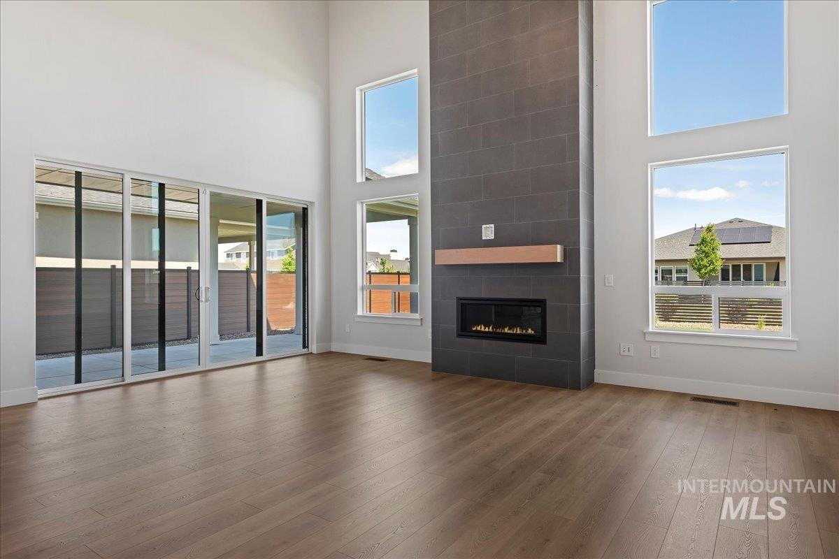 7715 W Flathead Lake St Unit: Alpine -6 Car