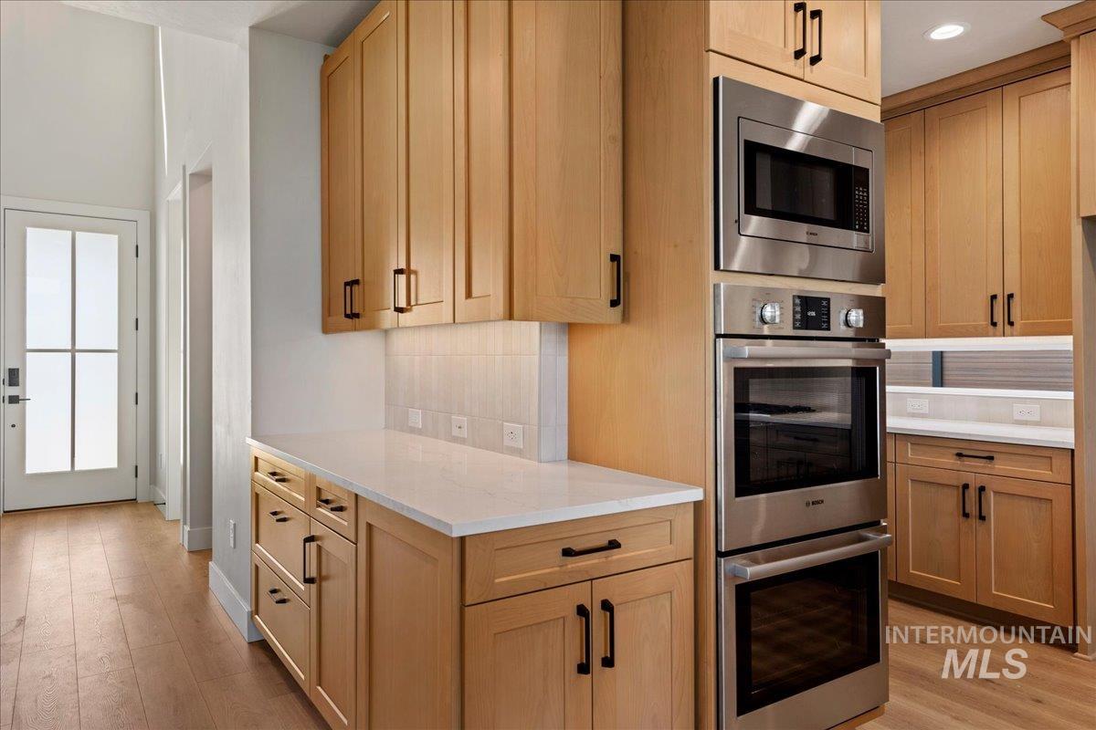 7715 W Flathead Lake St Unit: Alpine -6 Car