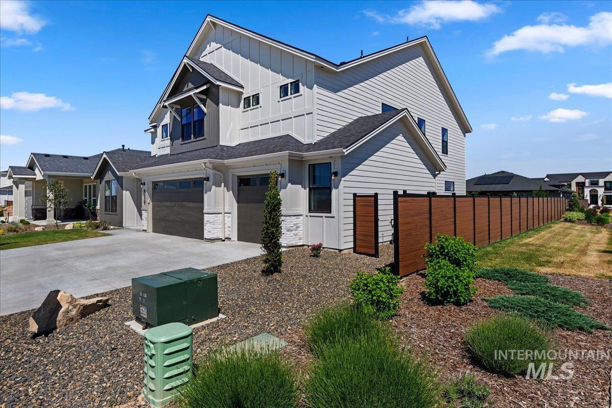 7715 W Flathead Lake St Unit: Alpine -6 Car