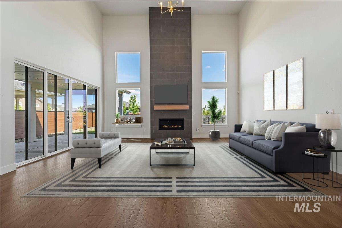 7715 W Flathead Lake St Unit: Alpine -6 Car
