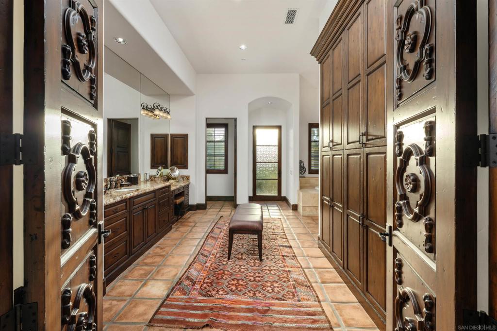 6870 La Valle Plateada