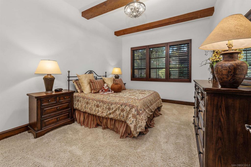 6870 La Valle Plateada