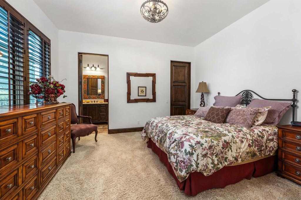 6870 La Valle Plateada