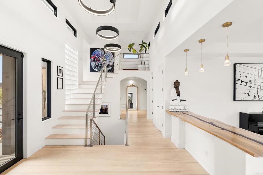 Open Stairway With Contemporary Design