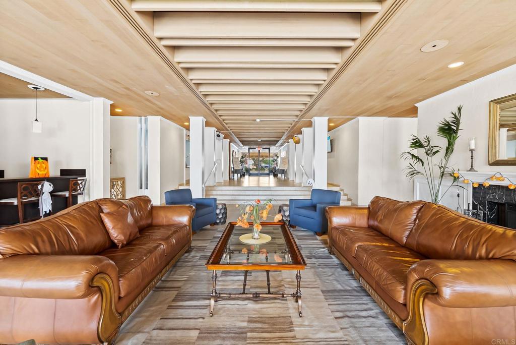 1801 Diamond St 3-108