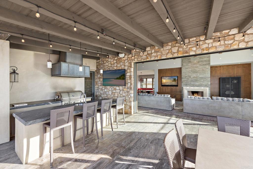 8114 Sendero de la Pradera