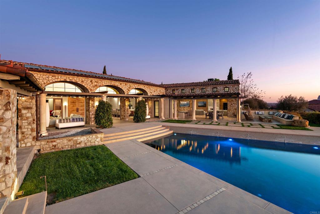8114 Sendero de la Pradera