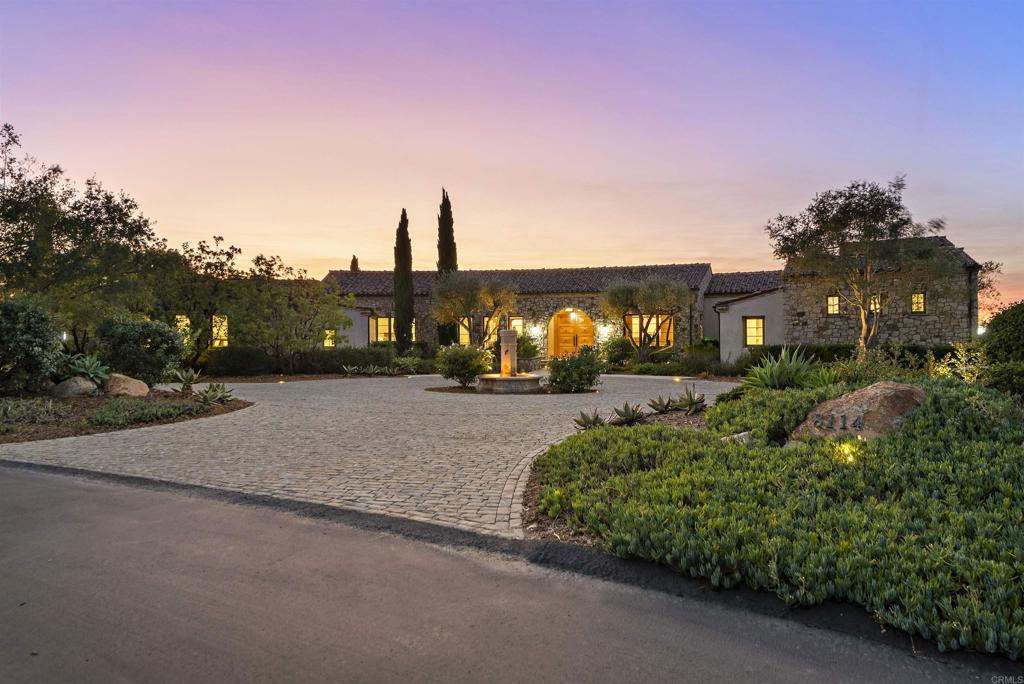 8114 Sendero de la Pradera