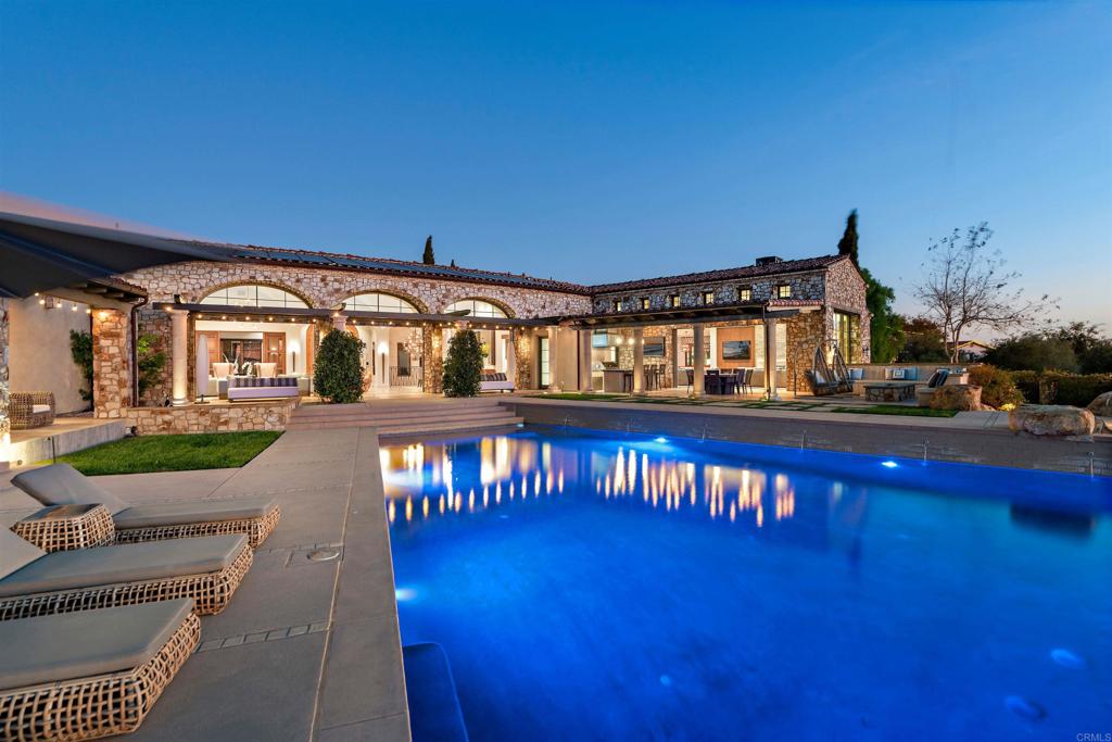 8114 Sendero de la Pradera
