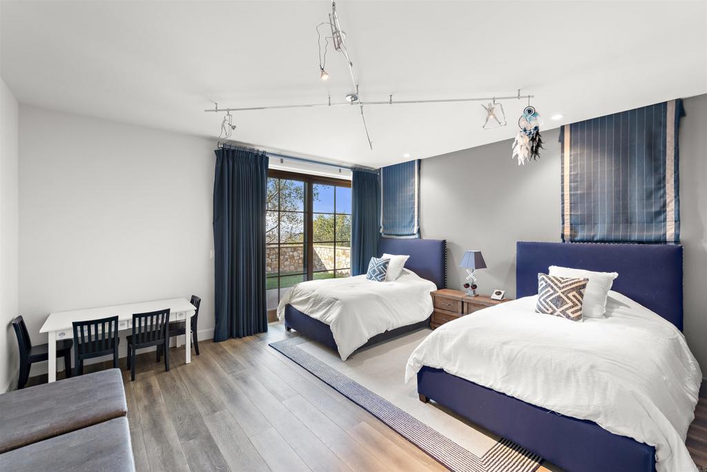 8114 Sendero de la Pradera