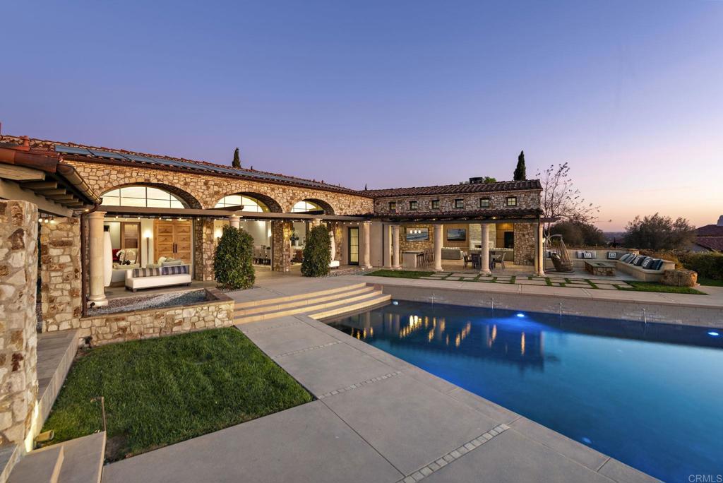 8114 Sendero de la Pradera