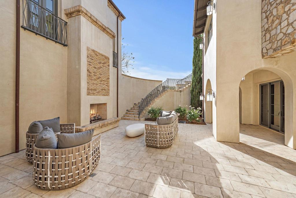 8114 Sendero de la Pradera