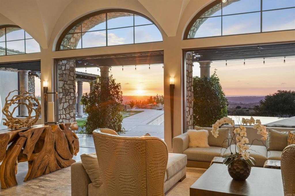 8114 Sendero de la Pradera