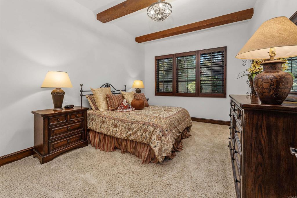 6870 La Valle Plateada