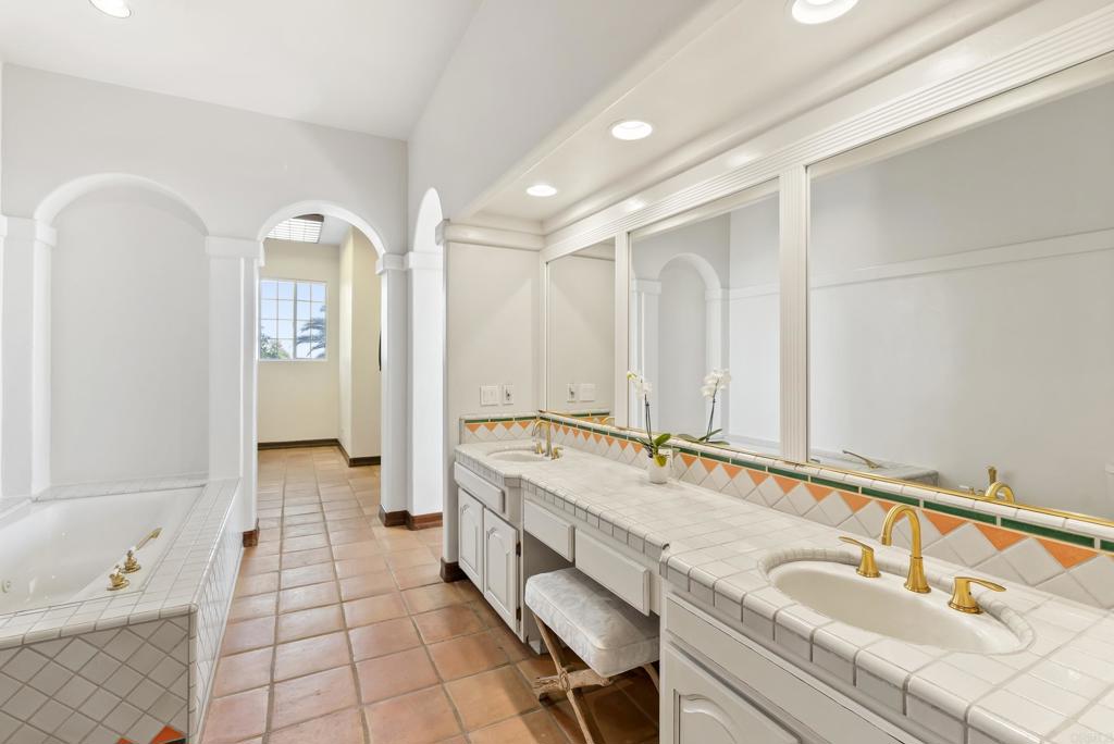 28889 Anderson Court