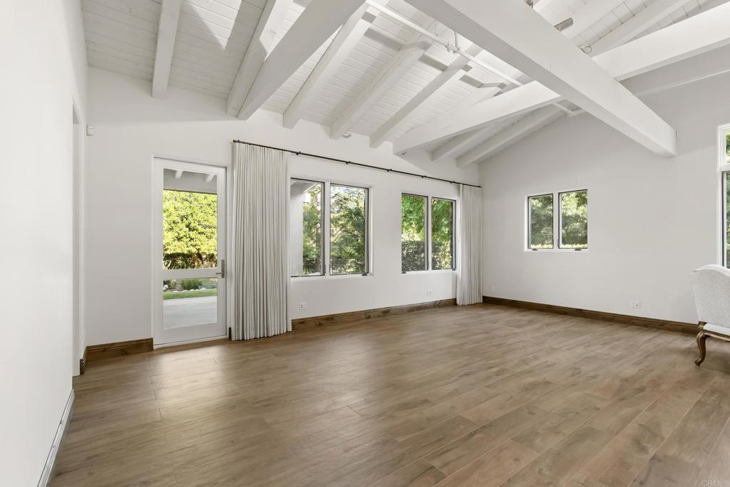 5330 San Elijo