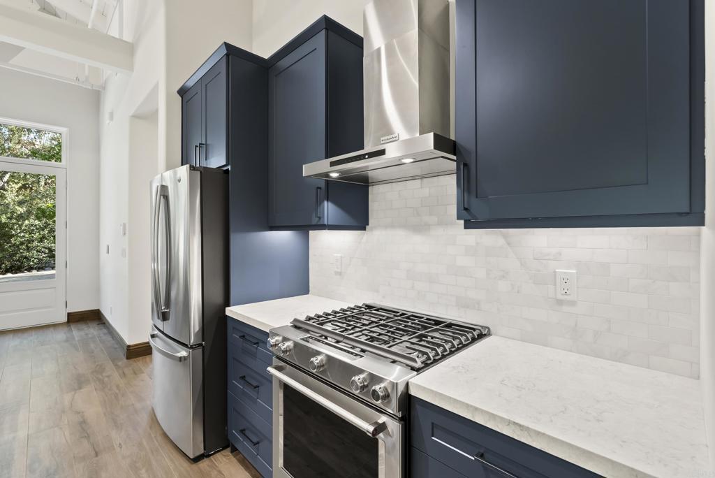 5330 San Elijo
