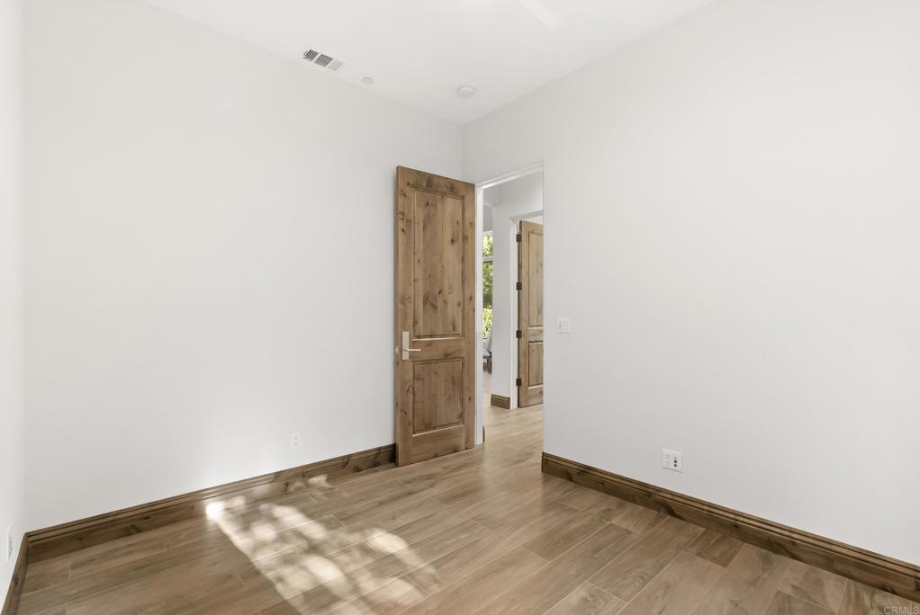 5330 San Elijo