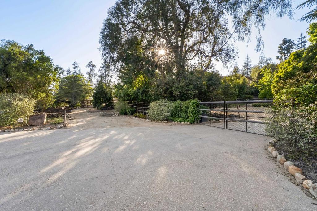 5330 San Elijo