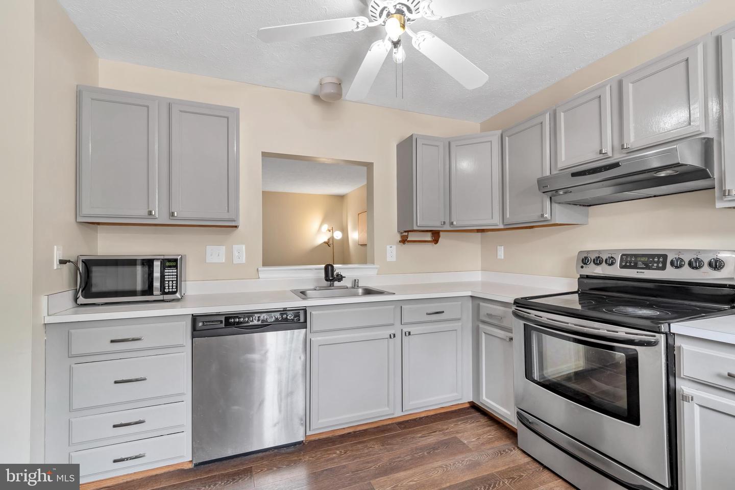 504 Domain Ct