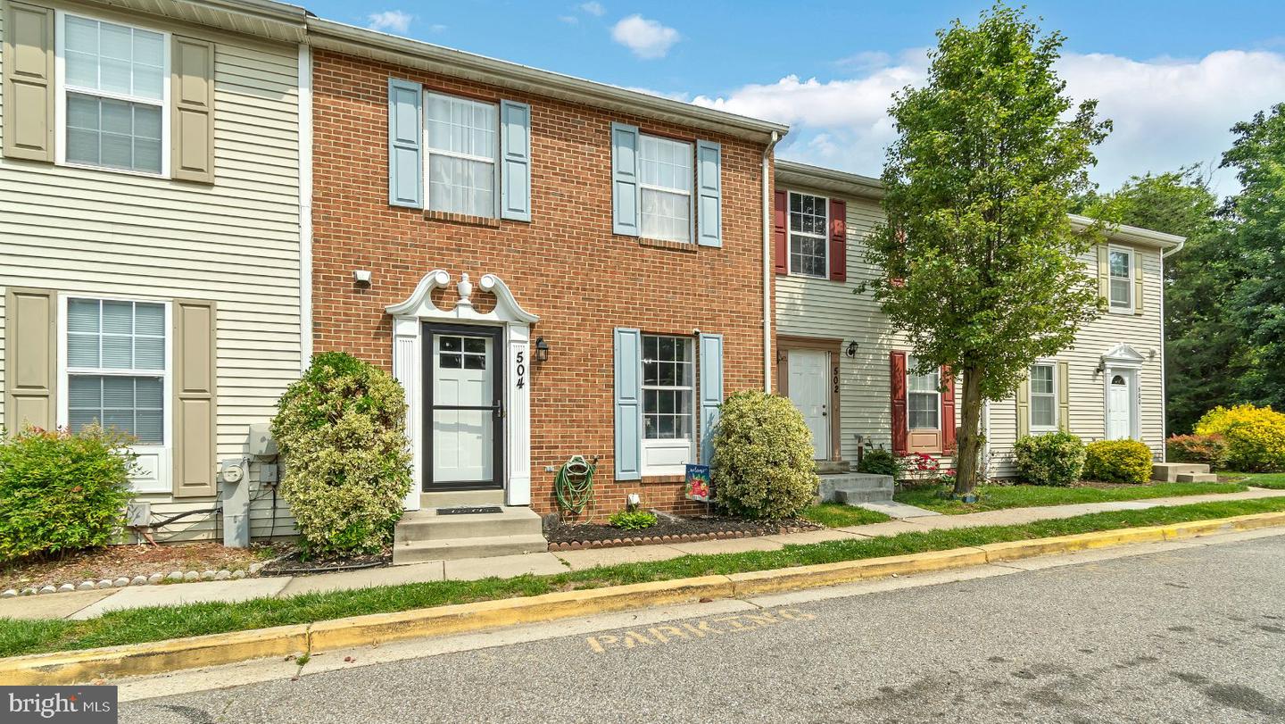 504 Domain Ct