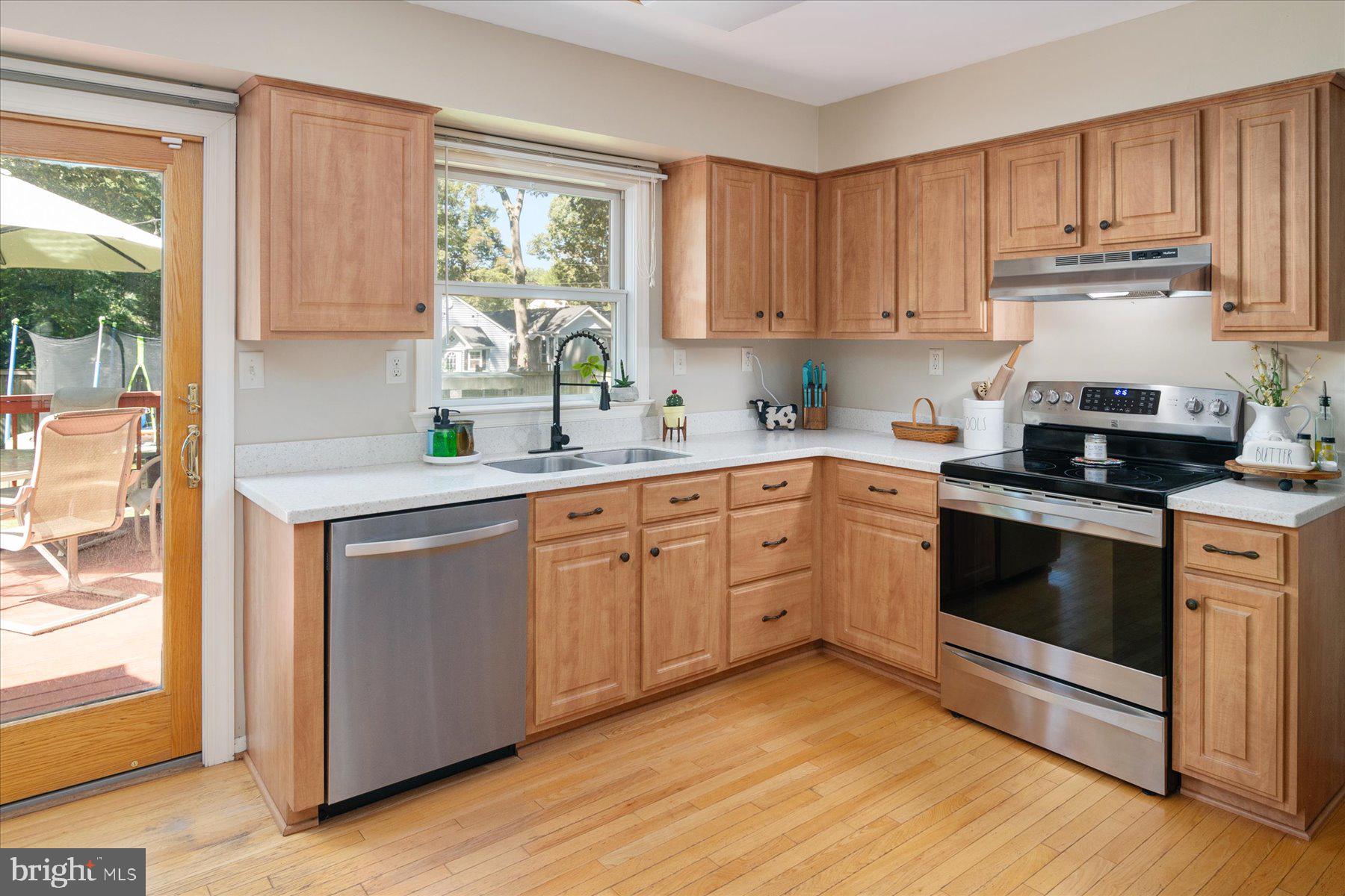 447 Royal Beach Rd