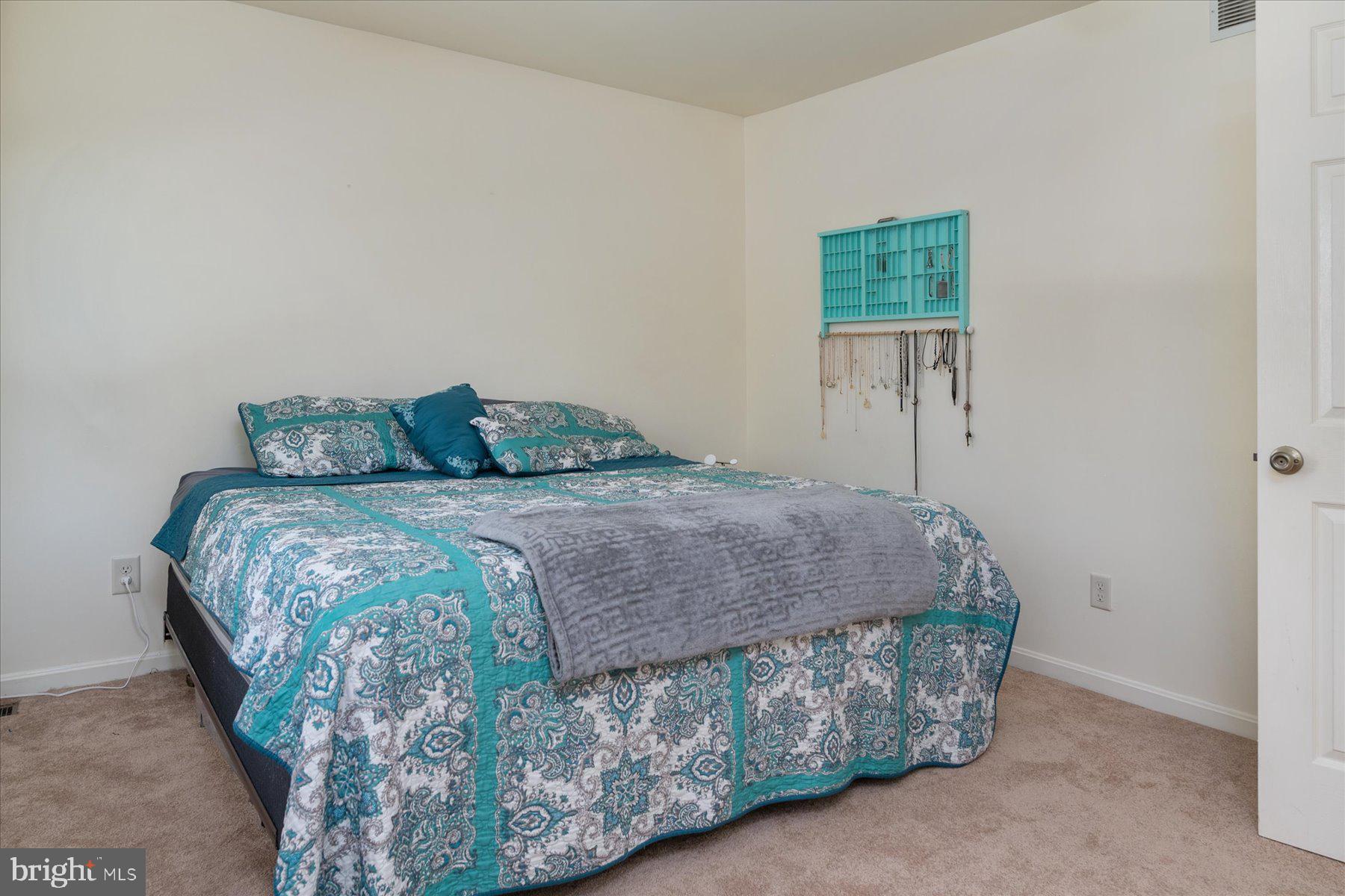 447 Royal Beach Rd