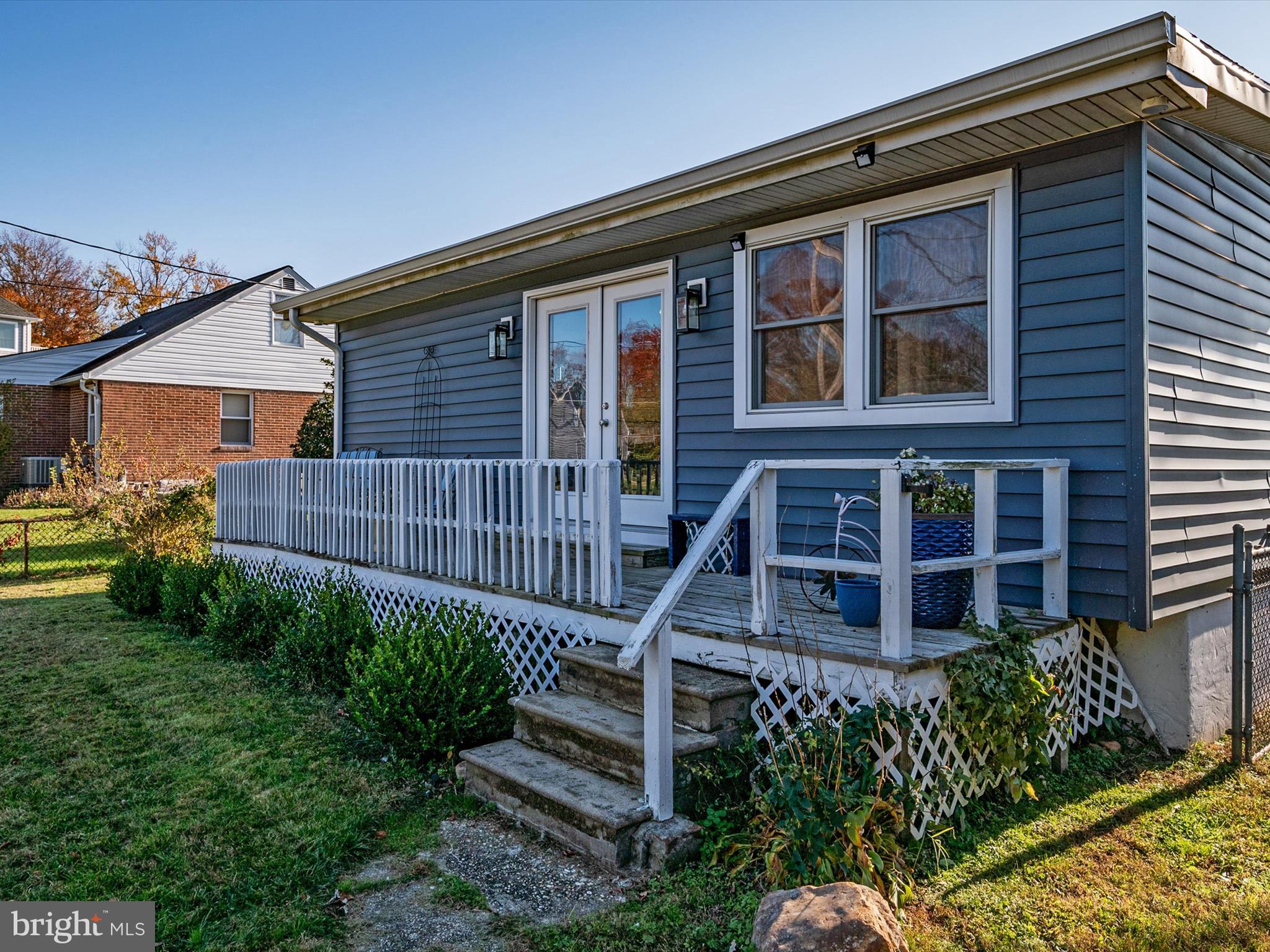 7803 Southwest Rd
