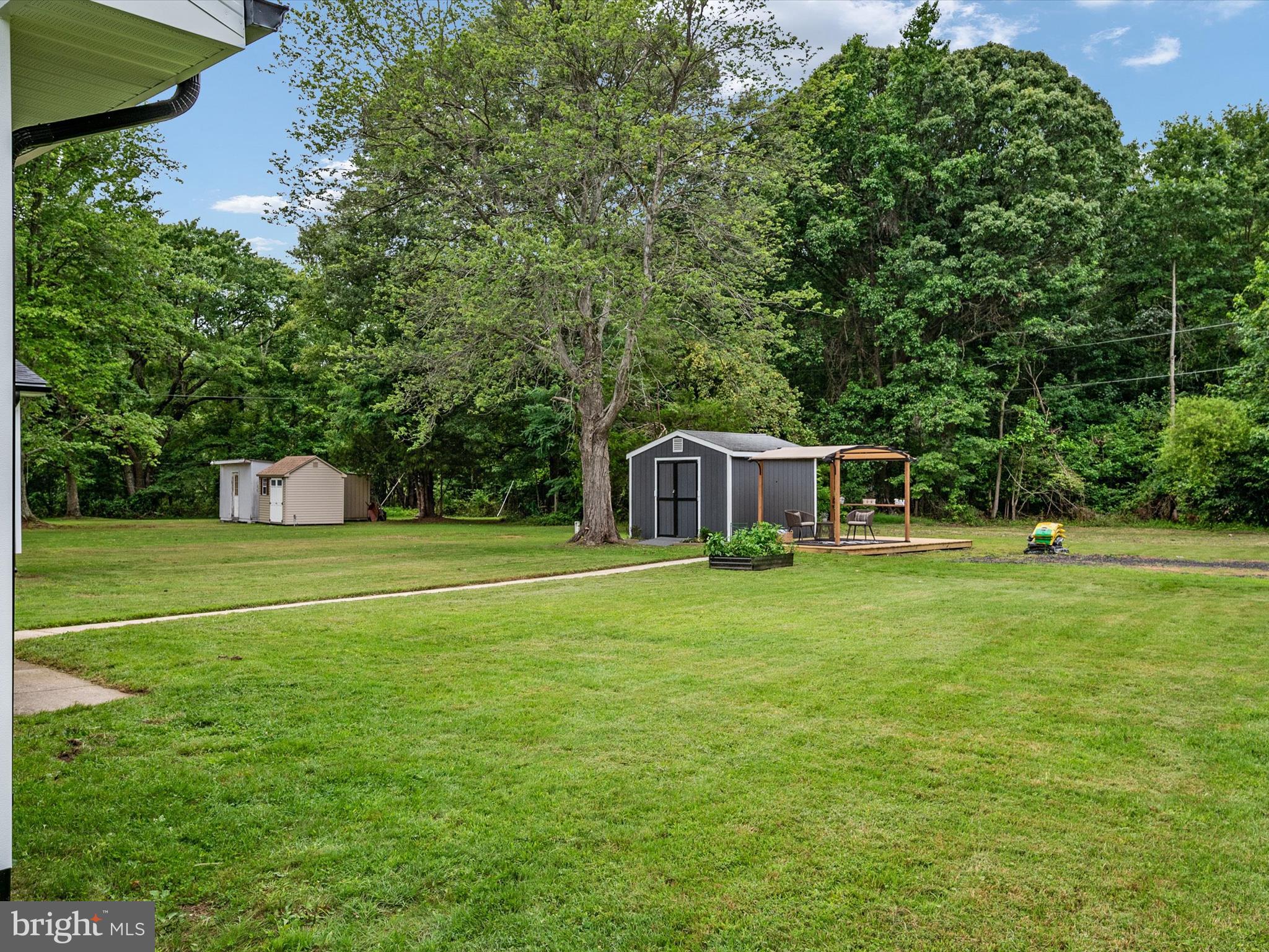 5778 Shady Side Rd