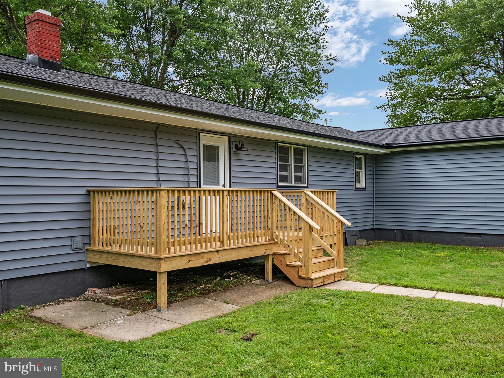 5778 Shady Side Rd