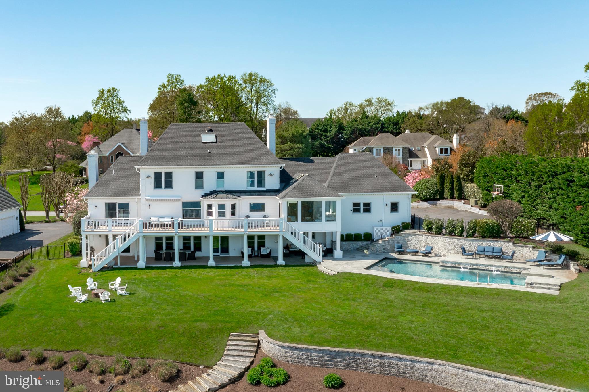 804 Coachway