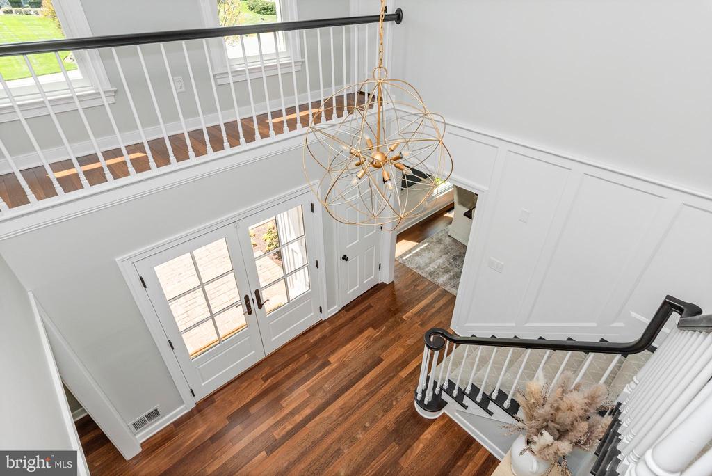 804 Coachway