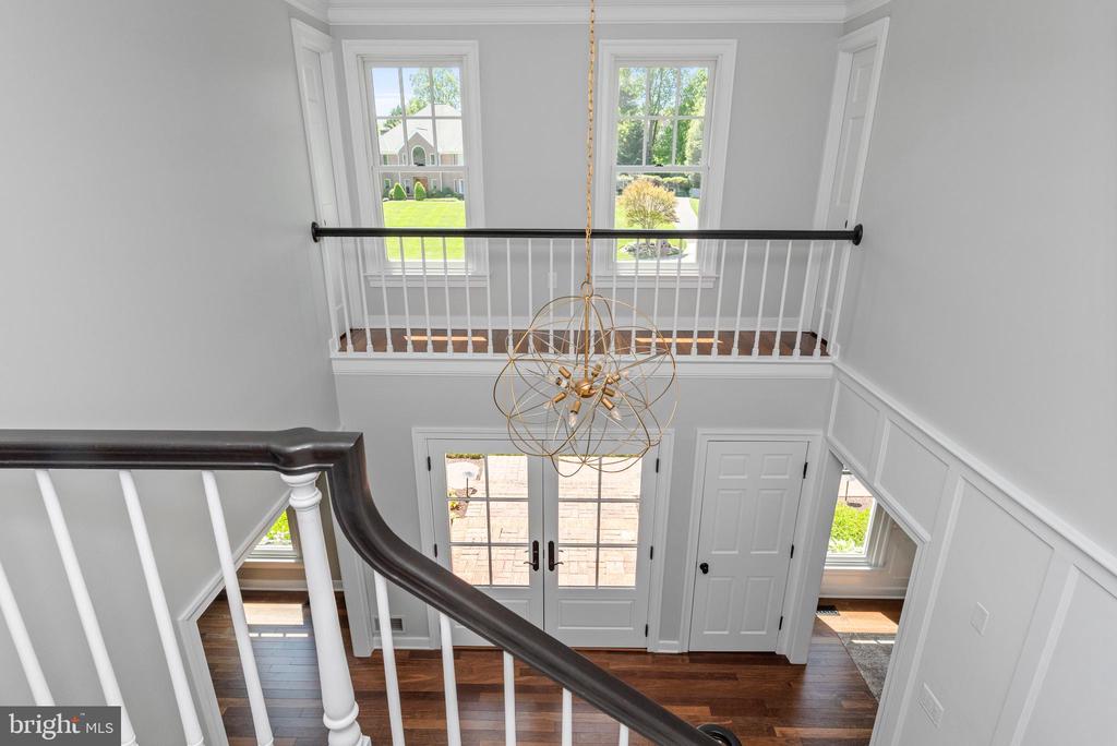 804 Coachway