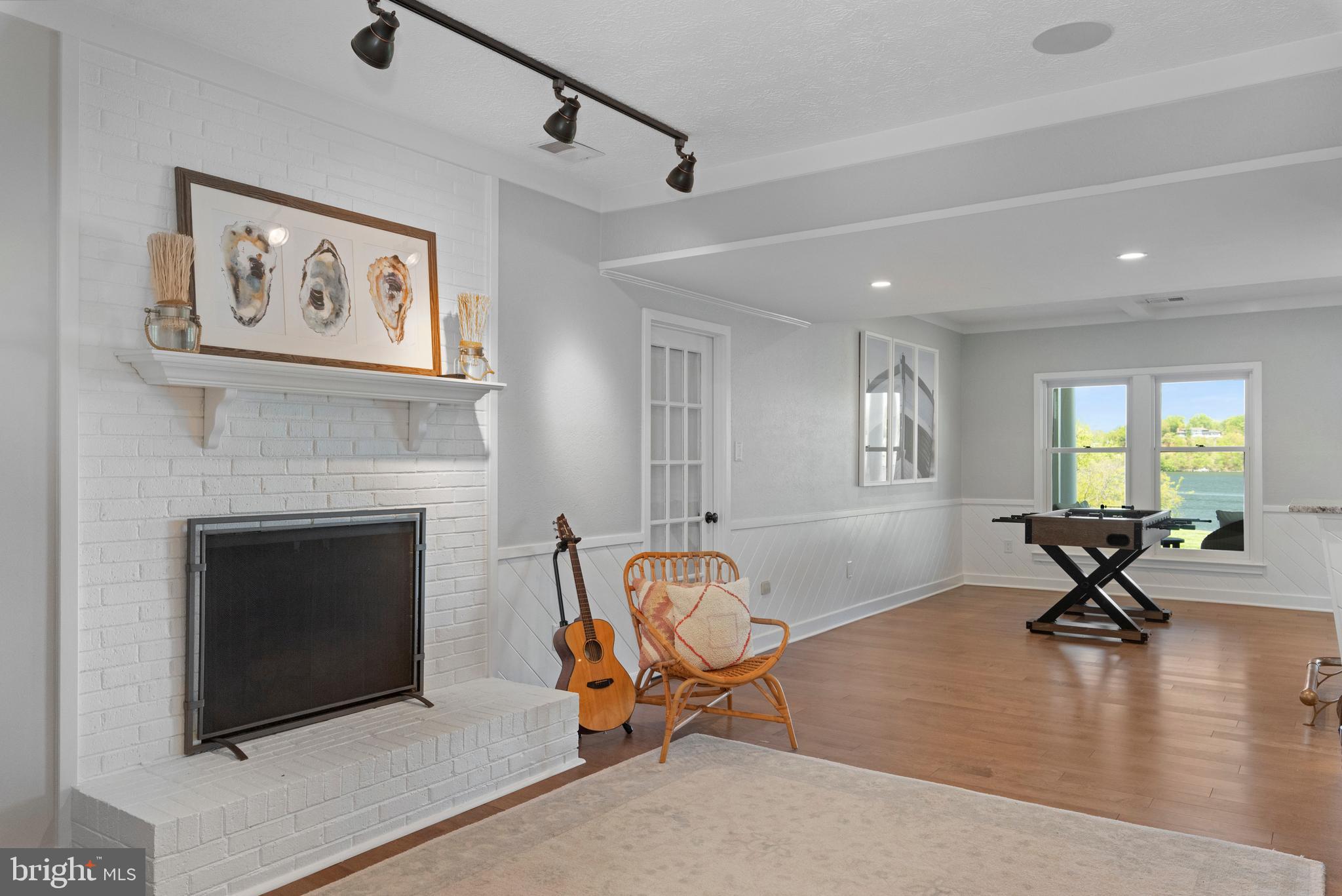 804 Coachway