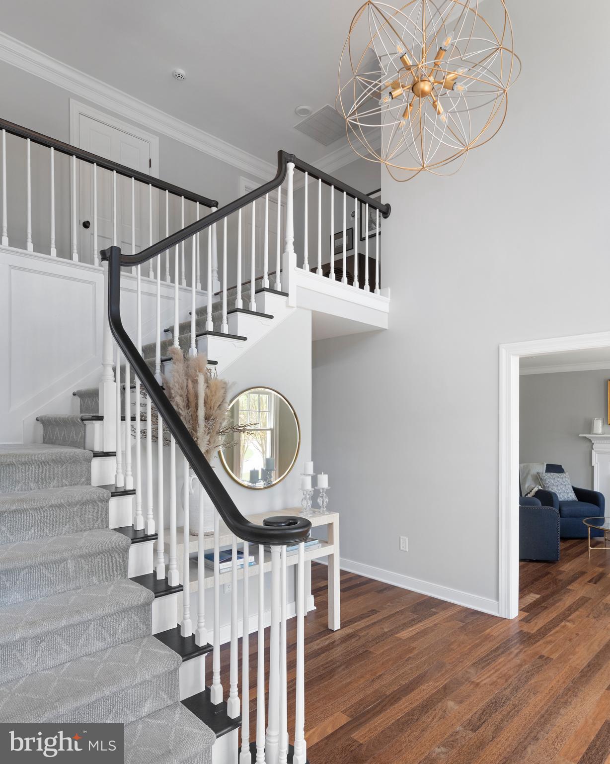 804 Coachway