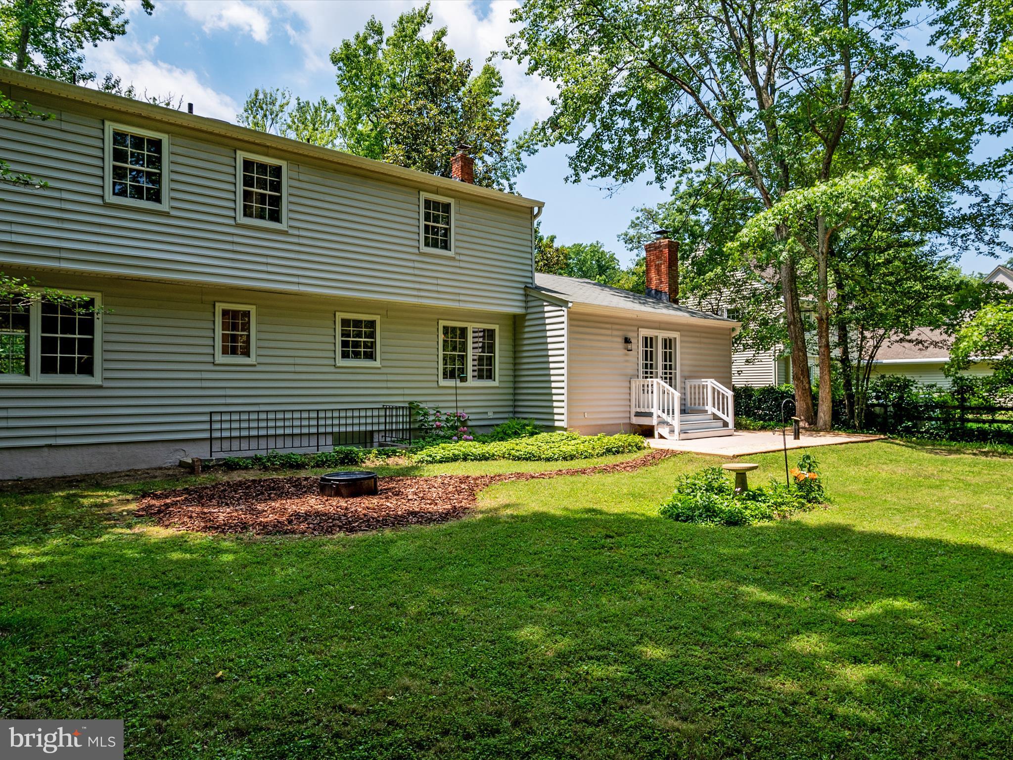 1615 Ridout Rd