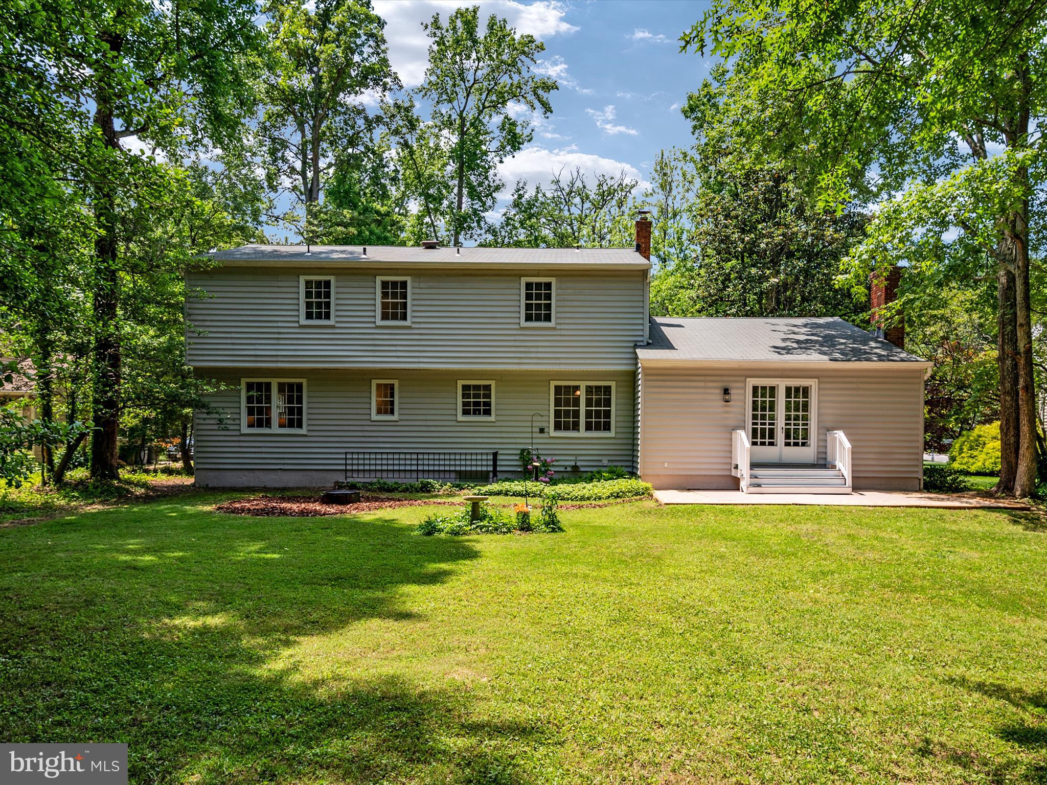1615 Ridout Rd