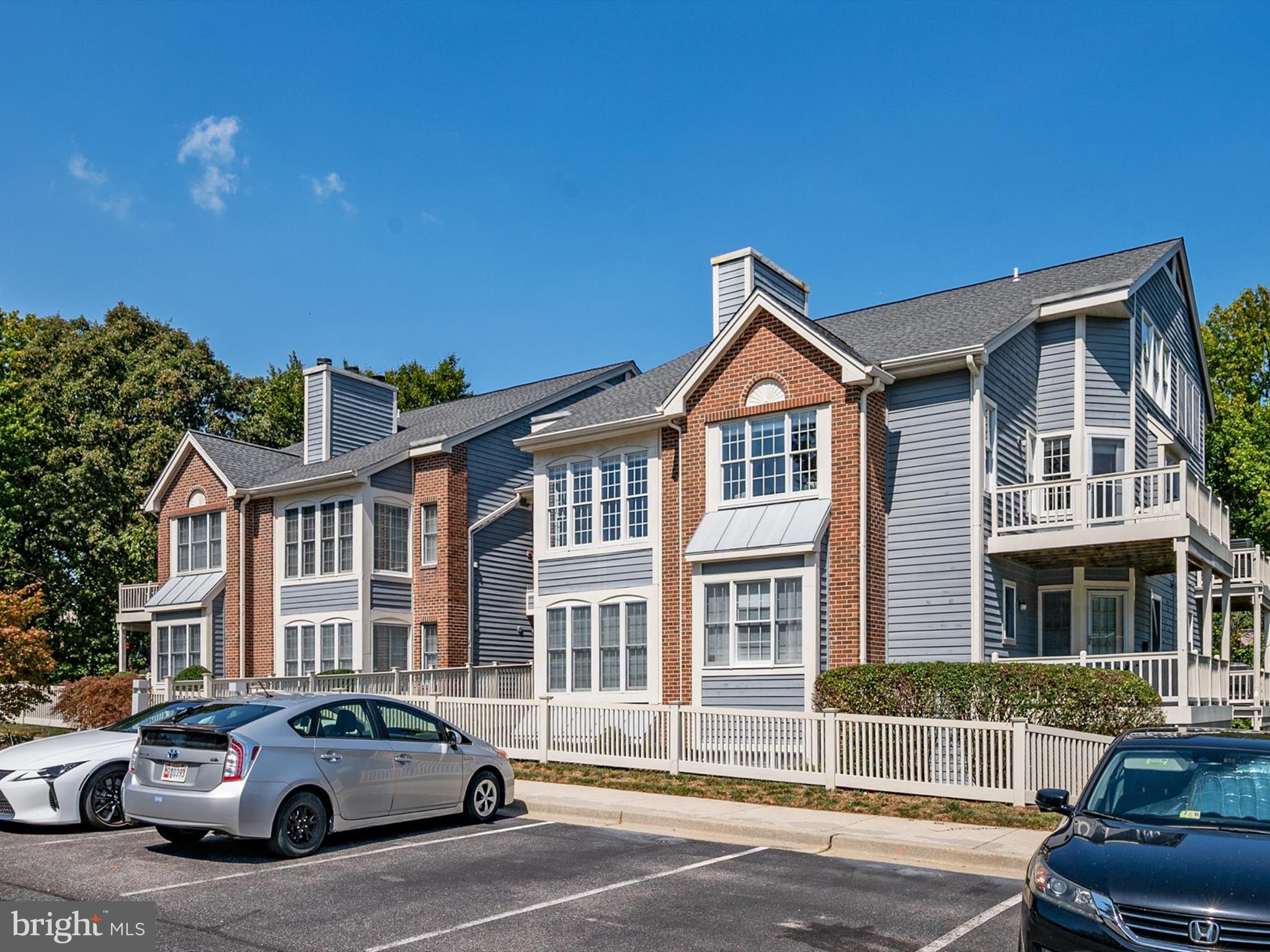 2706 Summerview Way #303