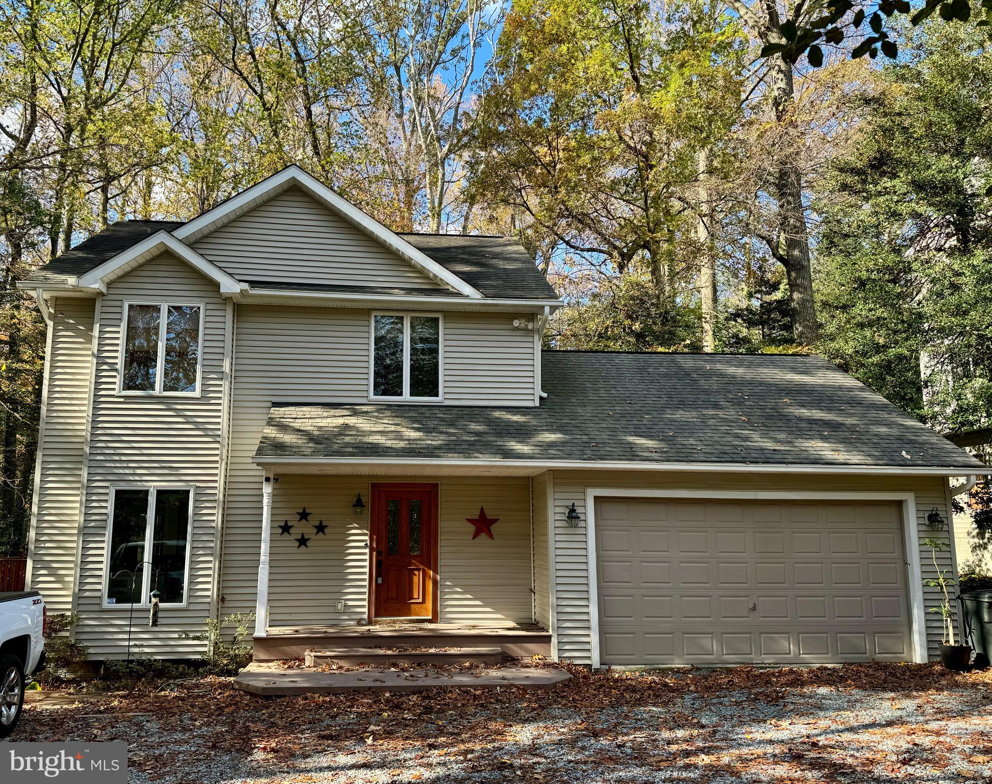 836 DOGWOOD TRL